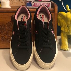 Limited Edition Ws Hello KittyxConverse Sneakers